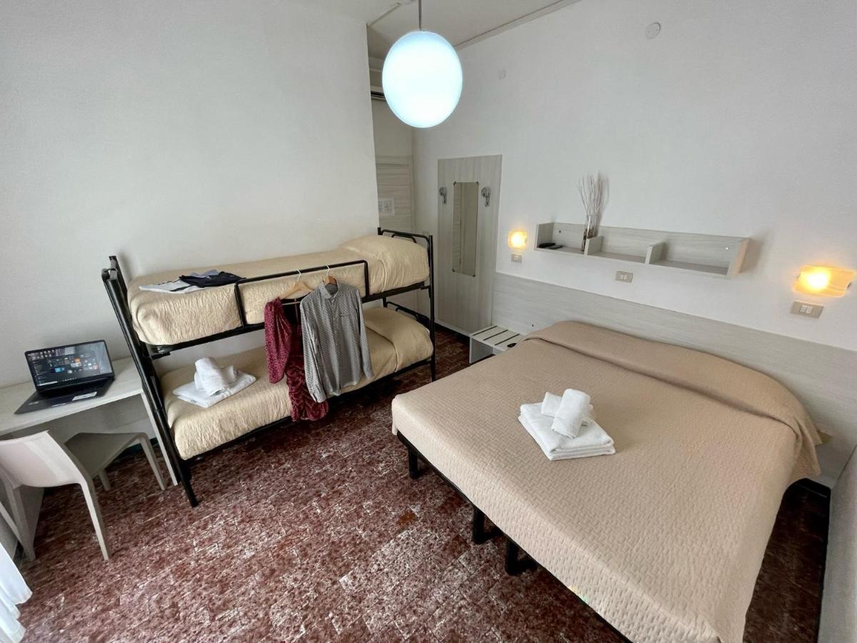 Hotel Napoleon Riccione Zewnętrze zdjęcie