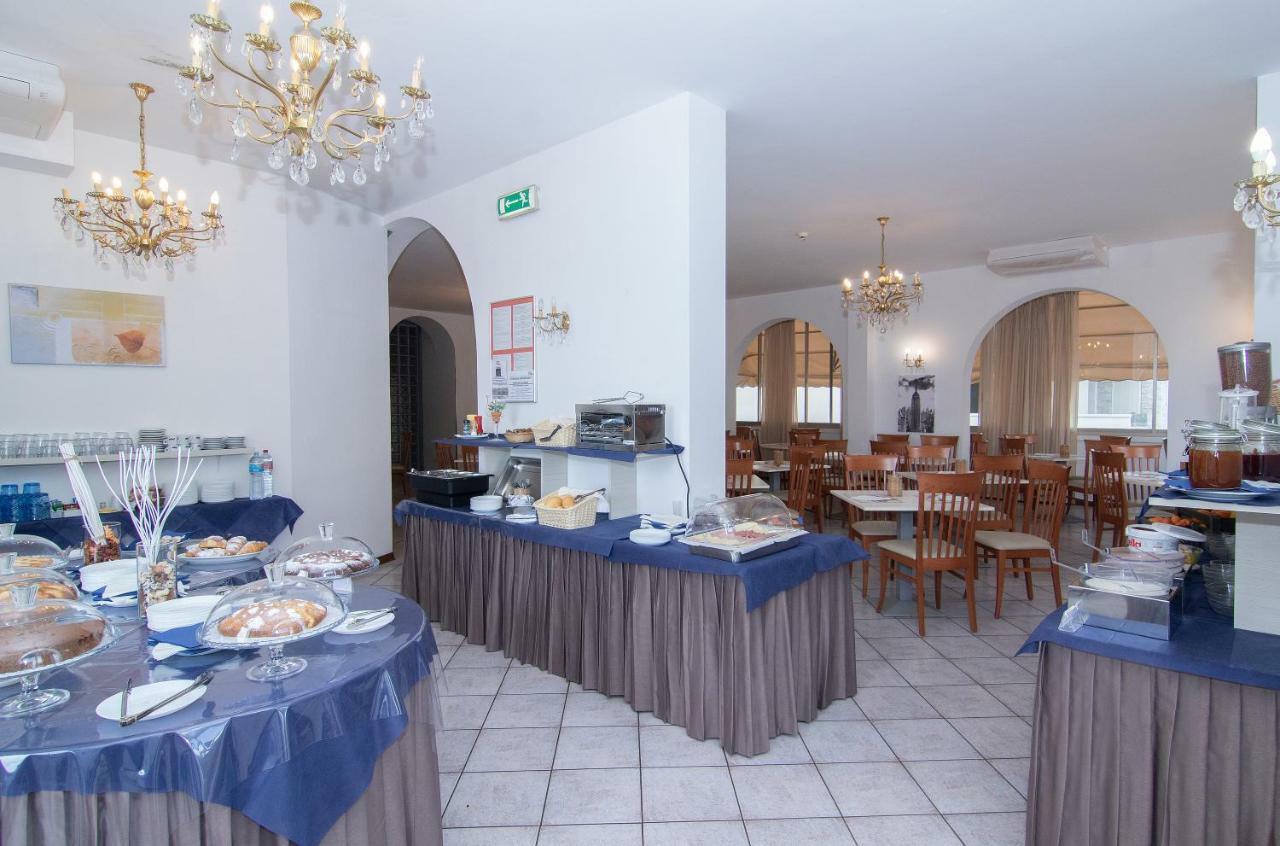 Hotel Napoleon Riccione Zewnętrze zdjęcie