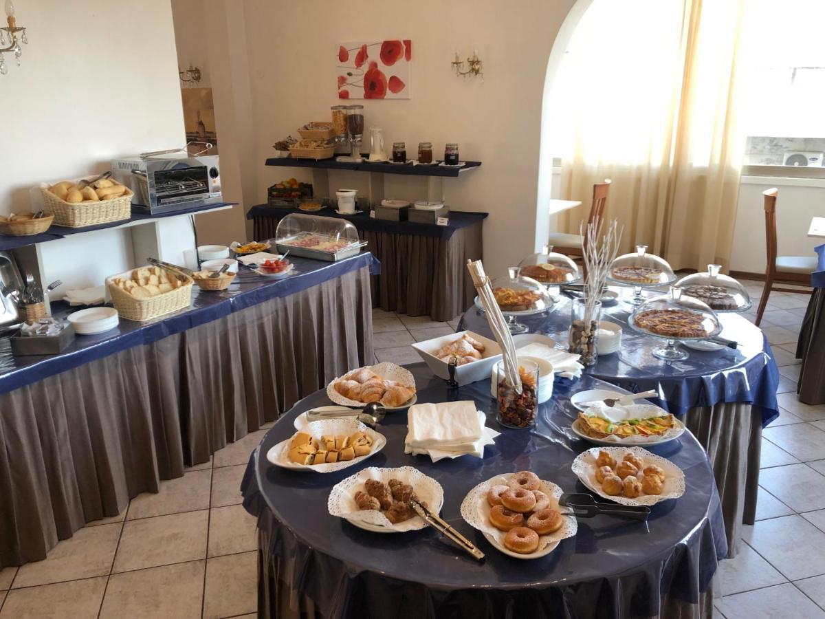 Hotel Napoleon Riccione Zewnętrze zdjęcie