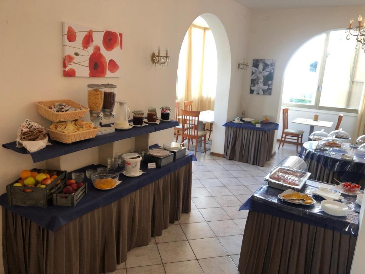 Hotel Napoleon Riccione Zewnętrze zdjęcie